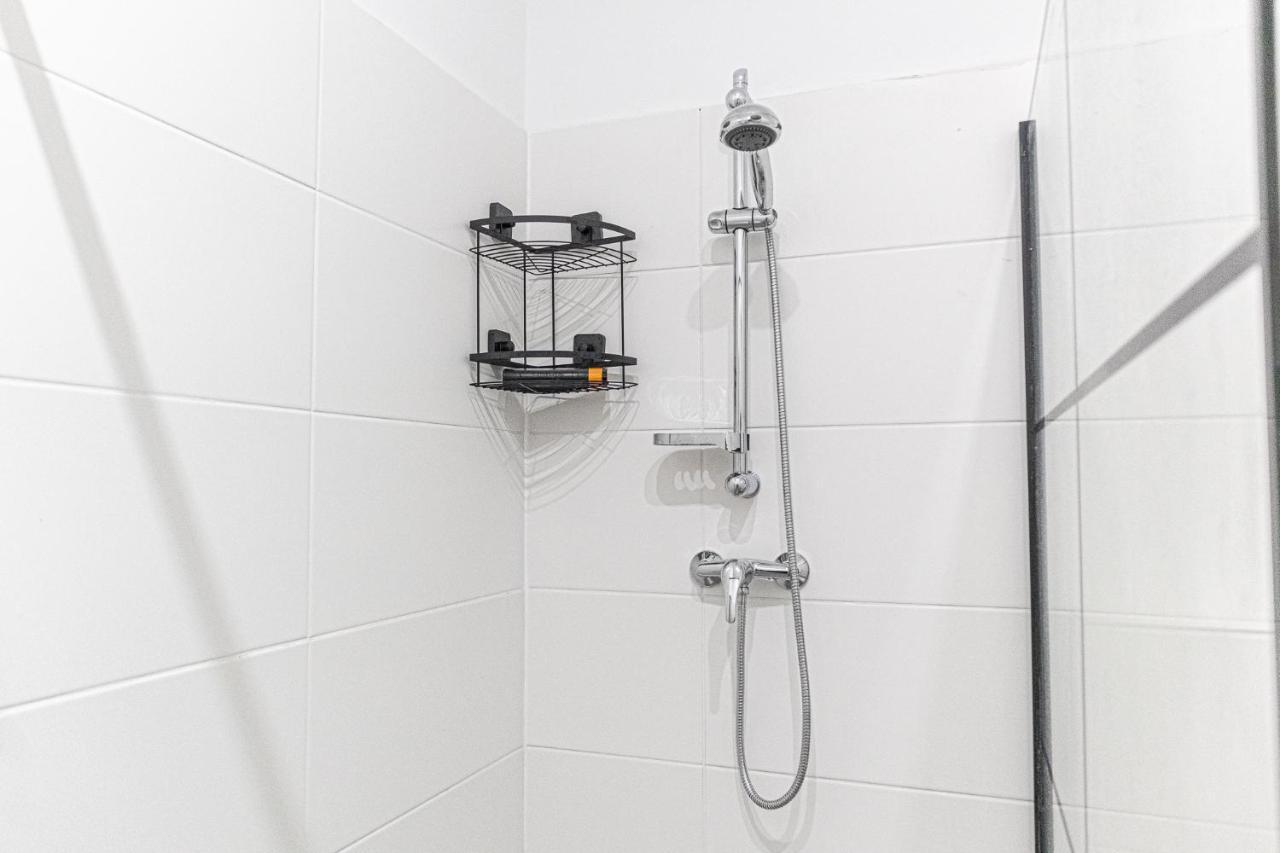 Beautiful Studio Near U1 Reumannplatz - 9 Min From City Center Apartment